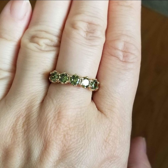 New 18K Gold Plated Round Cut Peridot Ring for Women - Picture 4 of 9